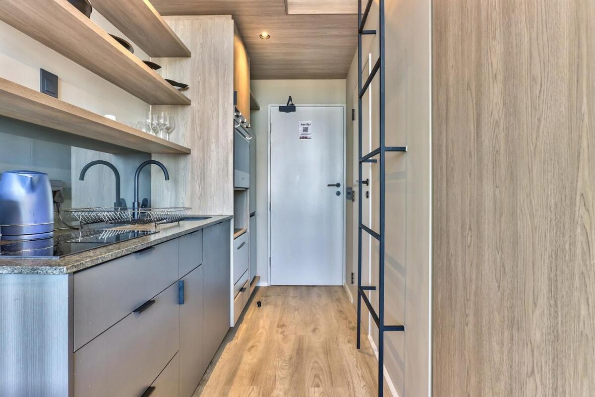 Upmarket East W Views * Cape Town